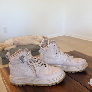 Nike Wmns Air Force 1 High Utility 2.0 'Arctic Pink Gum'